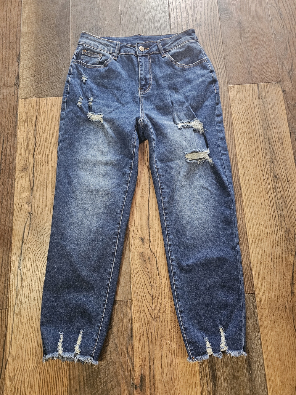 Distressed Women’s Jeans — Blue